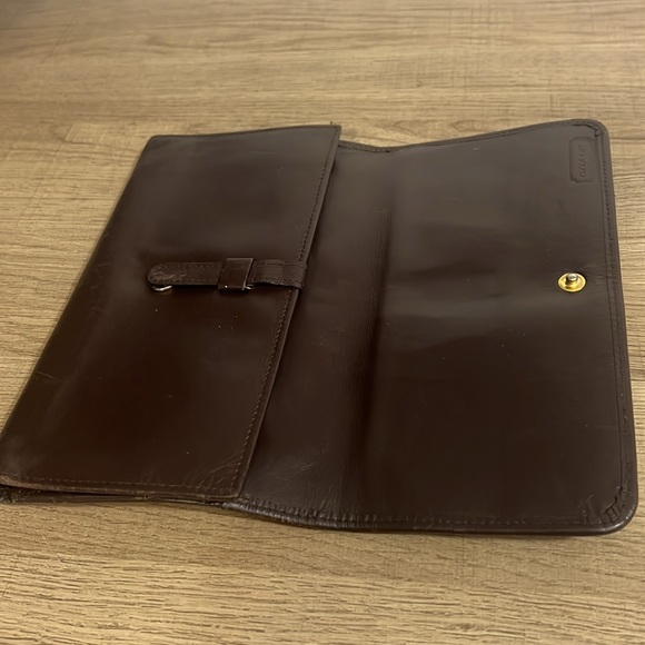 Vintage Coach brown leather trifold wallet - Picture 14 of 17